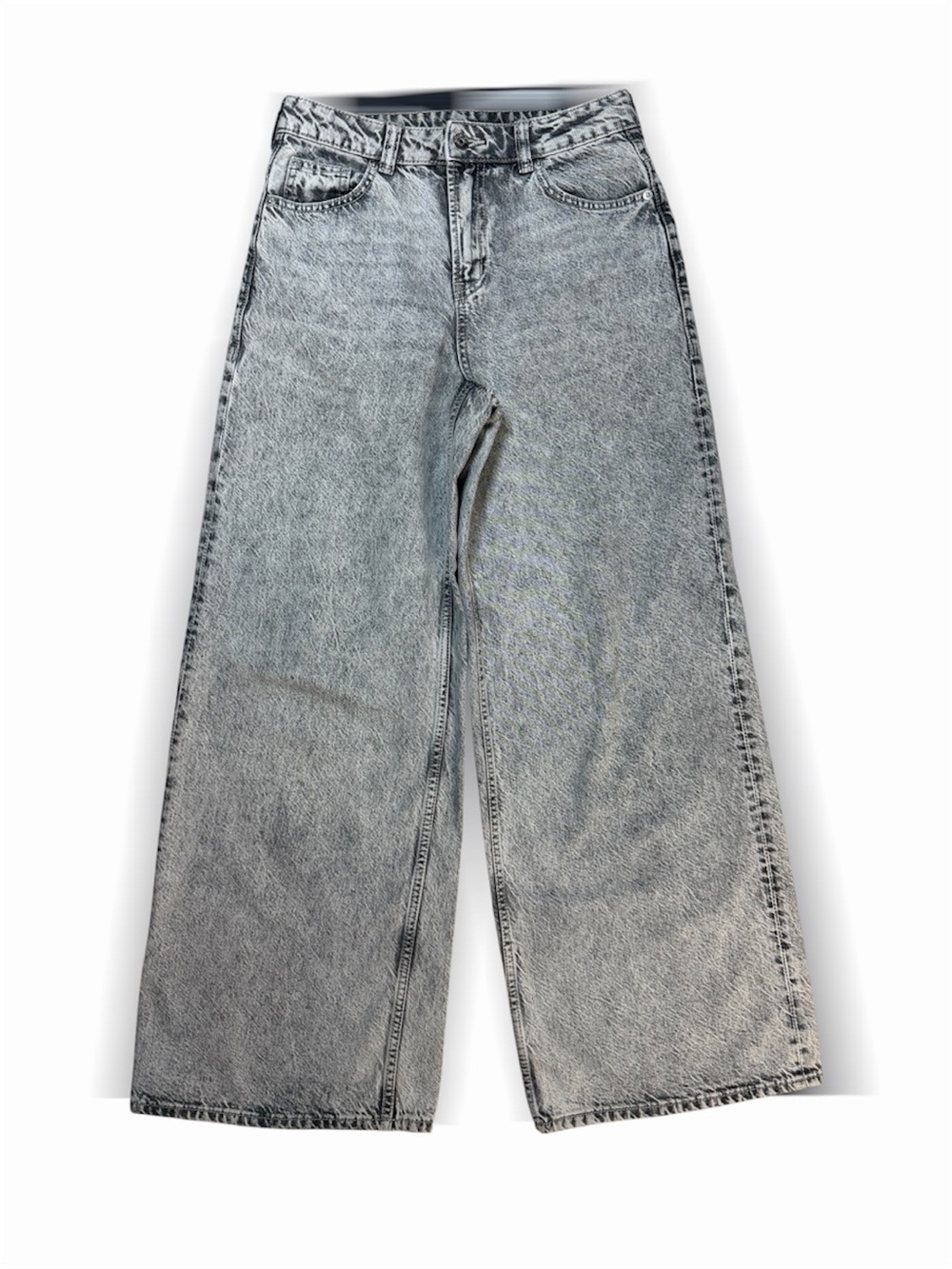 Divided Wide-Leg Jeans in Light Grey Wash